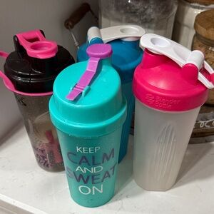 Shaker Cup Set - Pink, Blue, Black